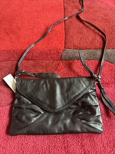 Black leather top shop - black,